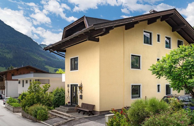 Beautiful apartment 500 m from the ski lift