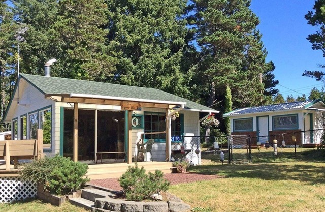 Beach Cabin, Romantic, 5 min to beach, Private (Looney)