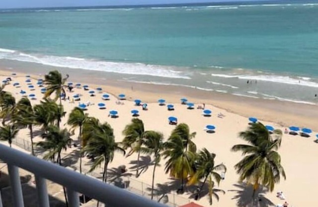 Beach Front Condo in Isla Verde