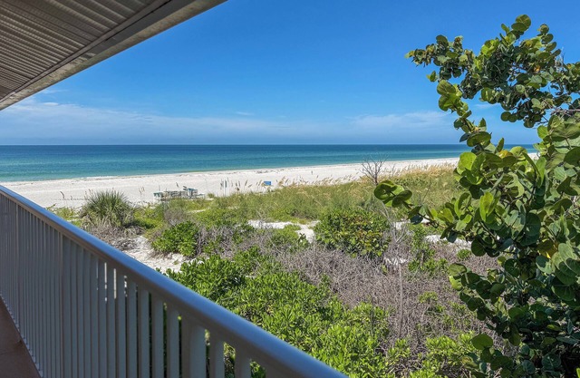 Beach Getaway: Open Sunday - Wednesday!