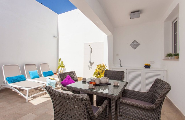 Beach House Sa Torre, 90mtrs from Sea.