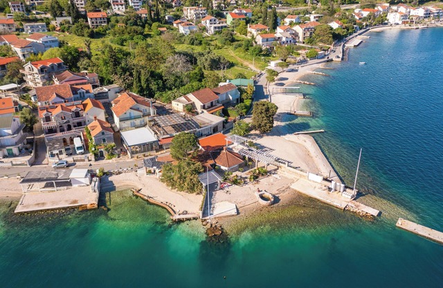 Beach Hotel Max Room 11, Herceg Novi, Montenegro