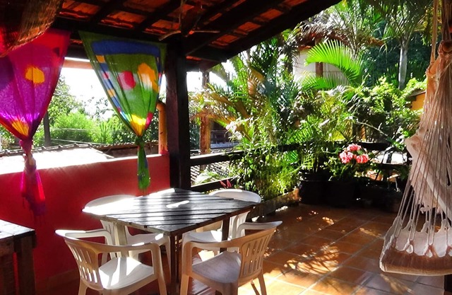 Beach house 100 meters from the sea, between Paraty and Ubatuba, 8 people, 3 suites!
