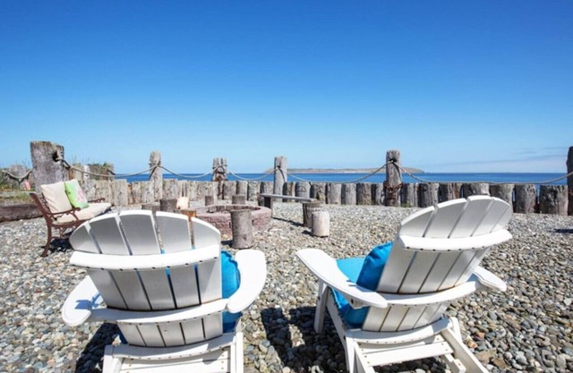 Beach House at Diamond Point