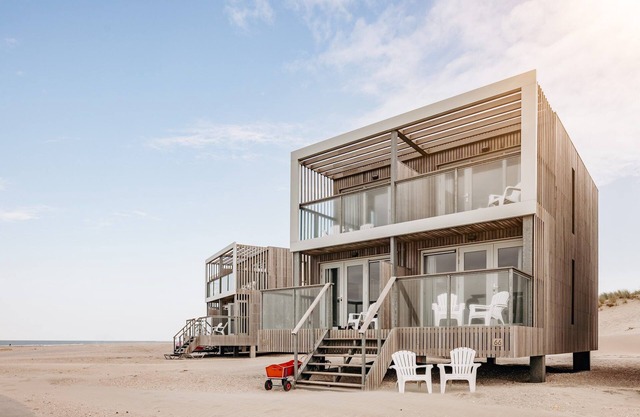 Beach House in Hoek van Holland with Sea Views