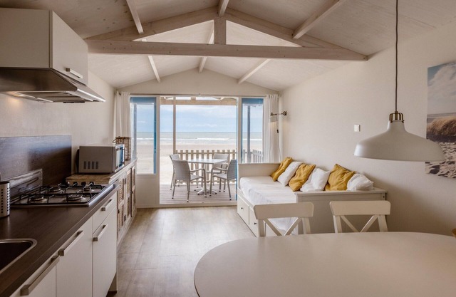 Beach House in Wijk aan Zee with Sea Views