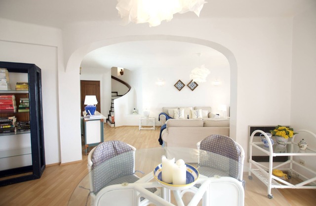 Beach House on the cliff T3 | B112