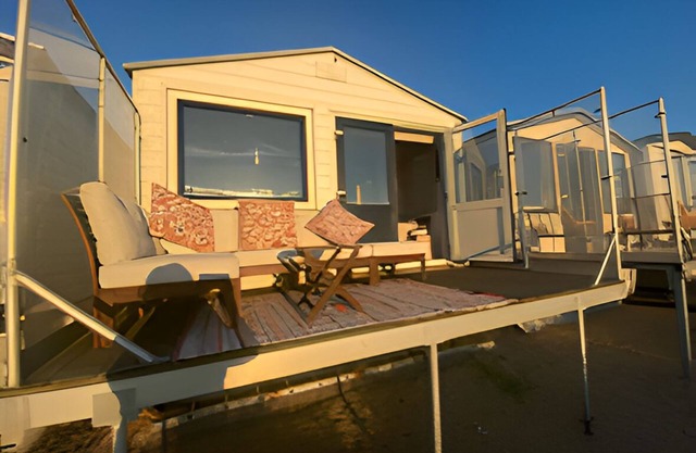Beach house on the North Sea coast - IJmuiden Kleine Strand