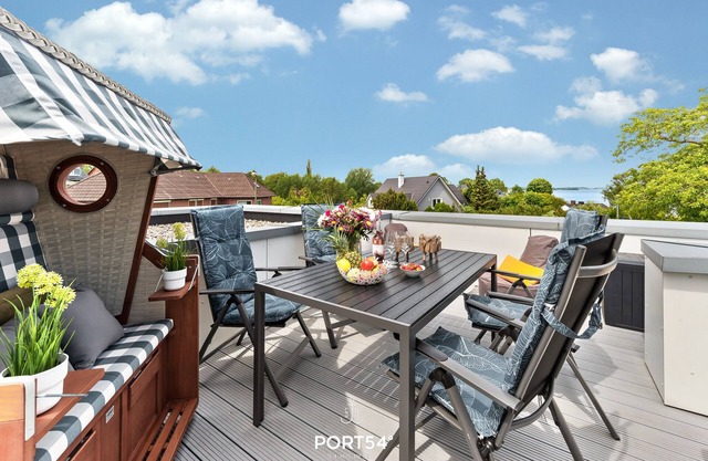 Beach house - roof terrace, beach chair, barbecue, shower, washing machine, parking lot