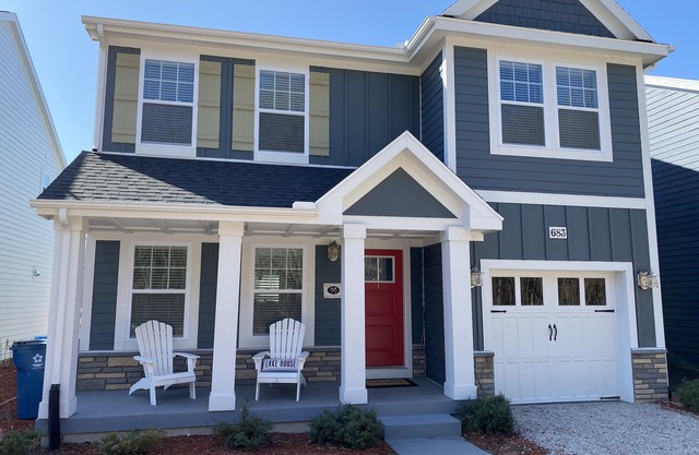Beach inspired vacation home with new pool, hot tub & pool house for our guests!