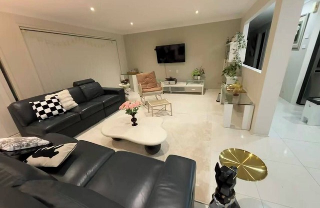 “Beach Paradise Villa | Private Garden & BBQ Area”