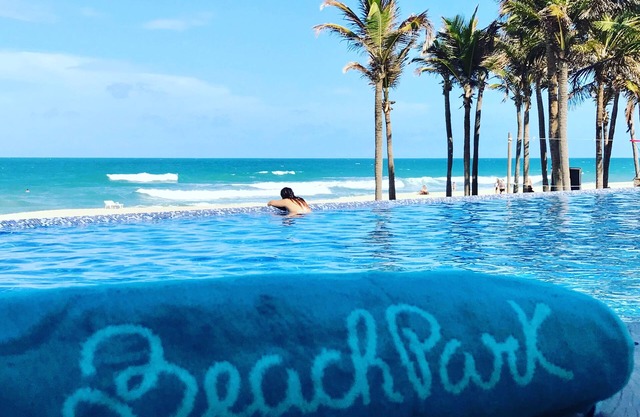 BEACH PARK RESORT APARTMENT "FOOT IN THE SAND" FURNISHED 6 PEOPLE