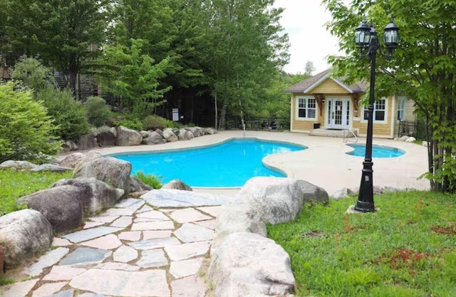 Beach, pool and outdoor condo