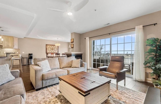 Beach - Pool - Gym - Walk to Shops & Restaurants | Heart of New Buffalo