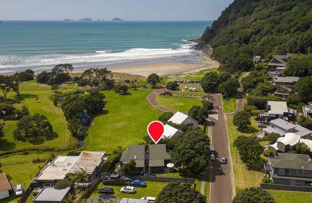 Beach Road Beauty - Pauanui Holiday Home