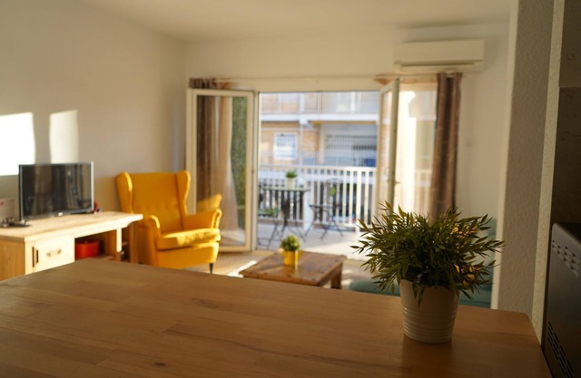 Beach spot for family or friends in Punta Prima