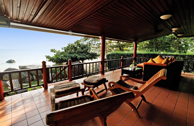 Beach villa for lovers !