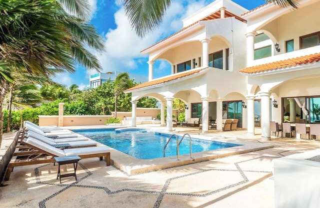 Beachfront 10BR Hacienda Caracol w/Chef & Pool