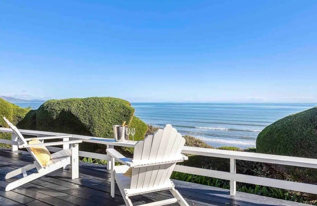 Beachfront 5 bedroom Villa
