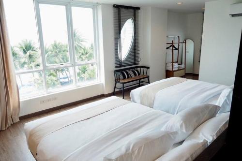 Beachfront 70 sqm Premier Sea View and Pool View Family Room FREE DISNEY PLUS