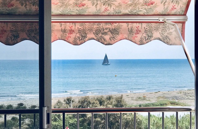 Beachfront apartment
