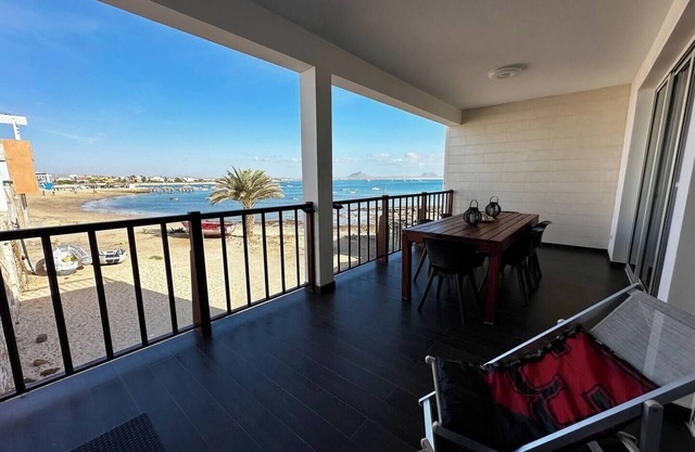 Beachfront apartment with wifi - Tud Dret 3