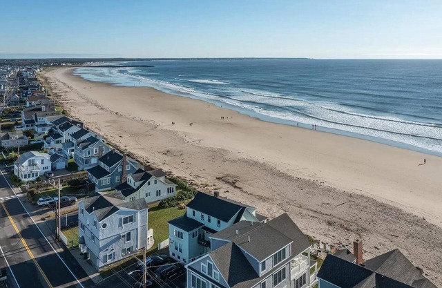 Beachfront Beauty in Wells !