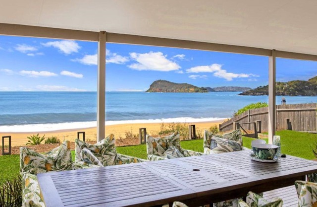 Beachfront Beauty - Pet Friendly