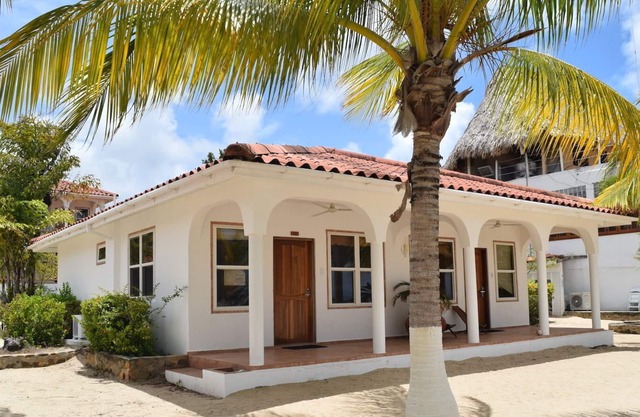 Beachfront Villa in Gated Placencia Resort!