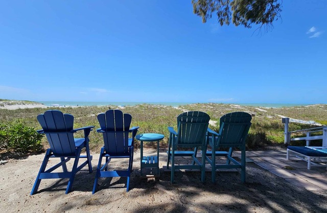 Beachfront Cottages GARDEN at Beautiful Sandy Shores on Gulf of Mexico