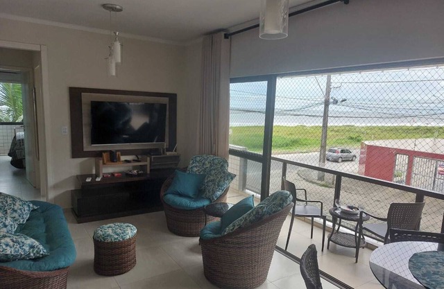 Beachfront comfort with balconies and barbecue for families (6 people) and pets