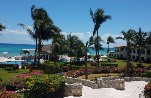 Beachfront Condo in Playacar Stunning Ocean Views 7112