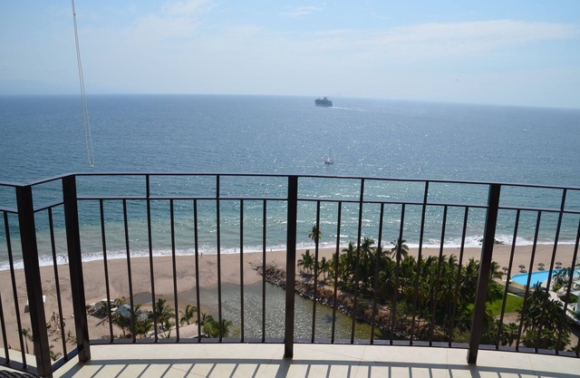 Beachfront Condo With Magnificent Ocean And River Views