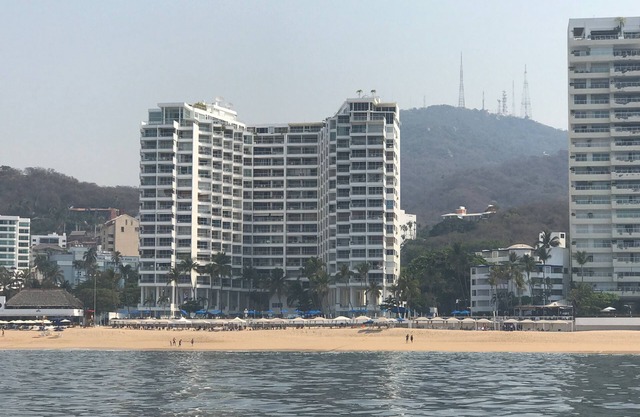 Beachfront Condo-Acapulco-Magnificent Views
