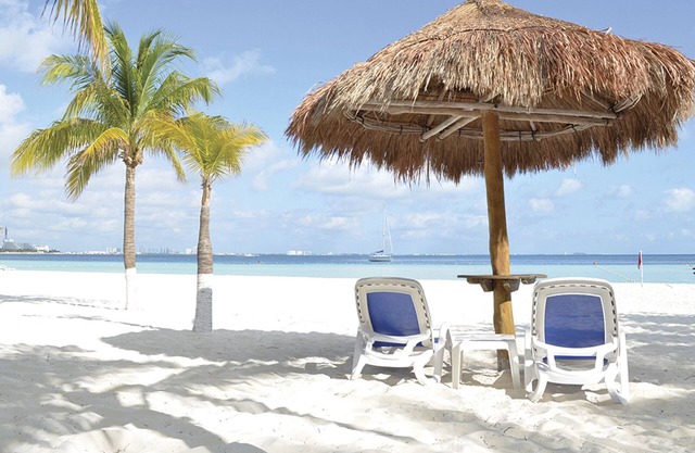 Beachfront Condo Cancun