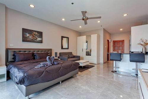 Beachfront condo Phratamnak