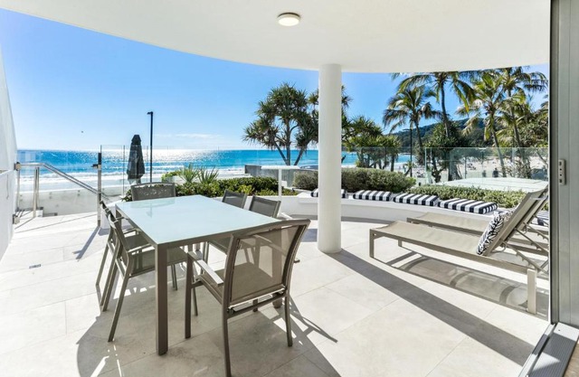 Beachfront luxury, Hastings Street