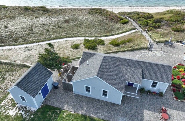 Beachfront on Private Beach w/AC!