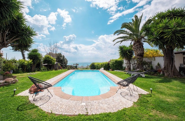 [Beachfront] Private pool and design