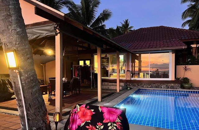 Beachfront Pool Villa - 21/3