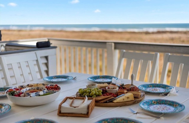 Beachfront-Swim Spa, Elevator, Golf Cart,Game Room
