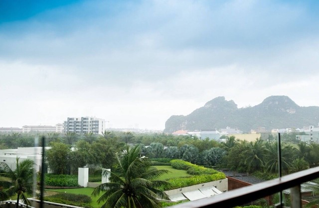 Beachfront villa 3br hyatt Regency Da Nang