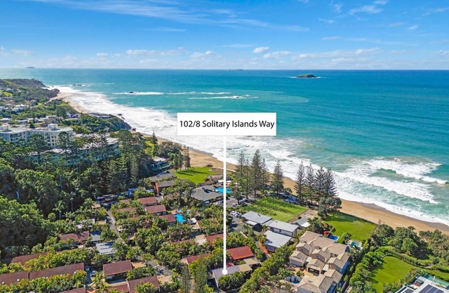 Beachfront Villa - Welcome to our stunning 2 bedroom, 2 bathroom beachfront villa
