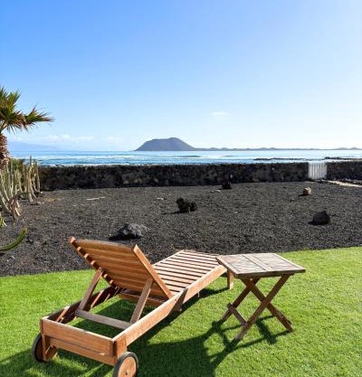 BeachFront Villa - La Casa del Mar