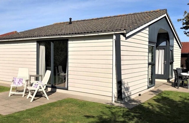 Beachpark 6 holiday cottage near the North Sea beach