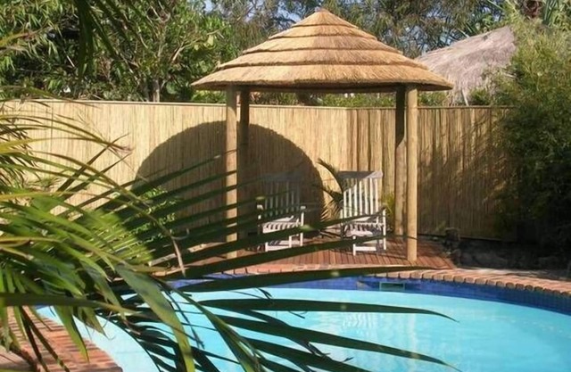Beachshore Byron Bay - Cozy Beachhouse with pool close to Tallows Beach