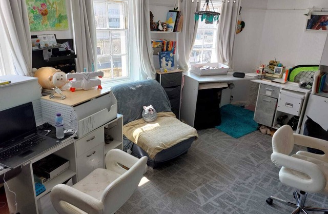 Beachside Apartment in Centre of Town in Brighton. Best Location