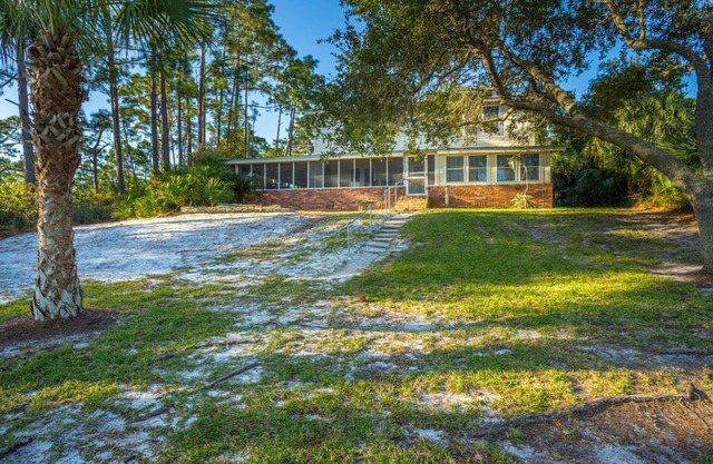 Beachside Bliss 3BR/2BA