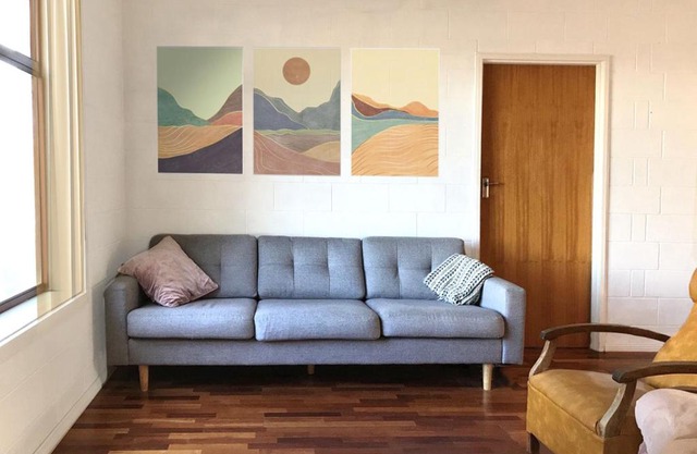 Beachside Holiday Apartment, Ground Floor 2 Bdrm, across the road from beach