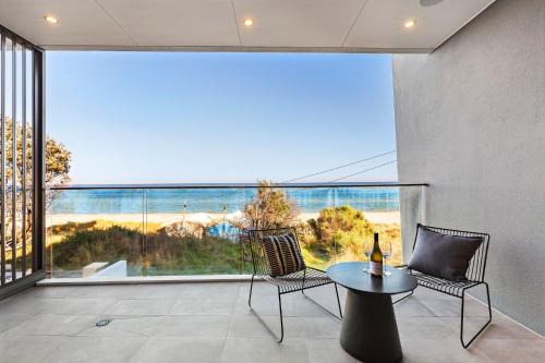 Beachside Lane - Luxury On the Beach with Views